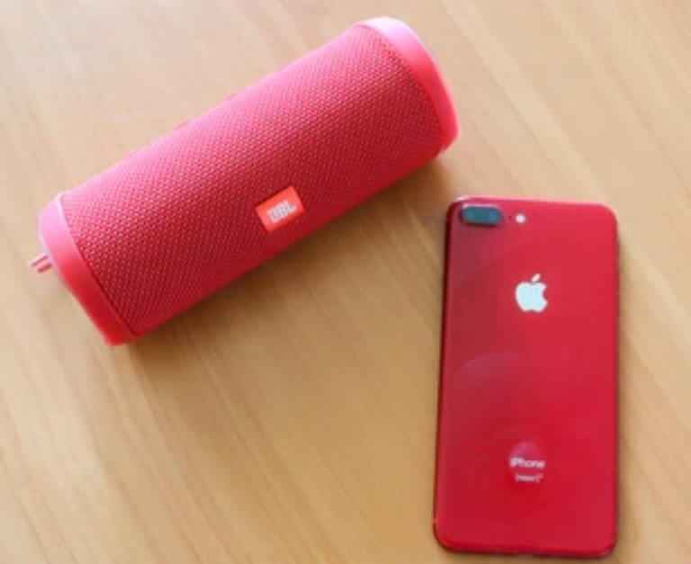 How to connect JBL speakers to the iPhone